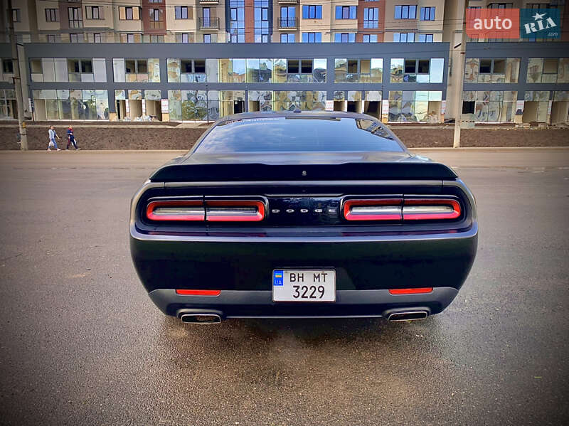 Купе Dodge Challenger 2018 в Одесі