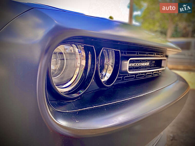 Купе Dodge Challenger 2018 в Одесі