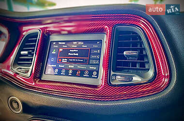 Купе Dodge Challenger 2018 в 
