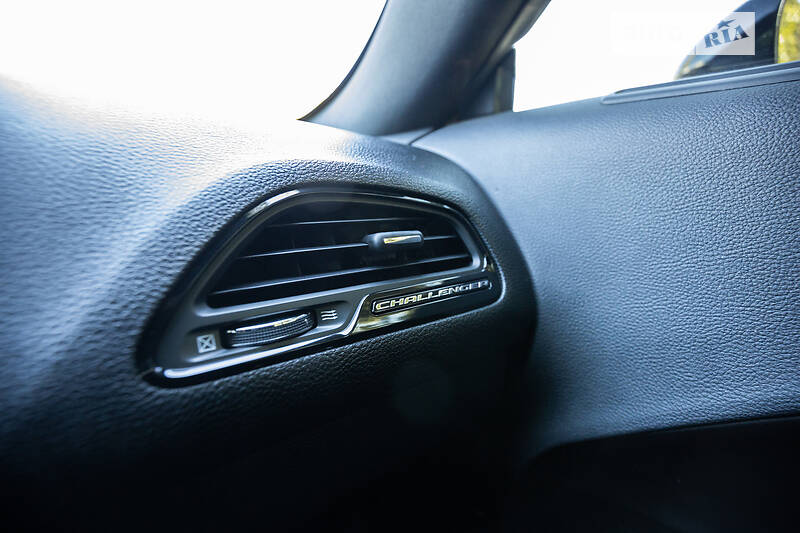 Купе Dodge Challenger 2018 в Киеве фото 64 Купе Dodge Challenger 2018 в Киеве