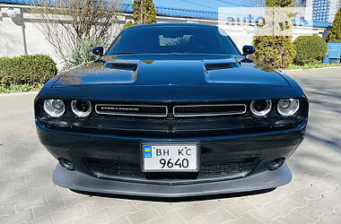 Купе Dodge Challenger 2016 в 