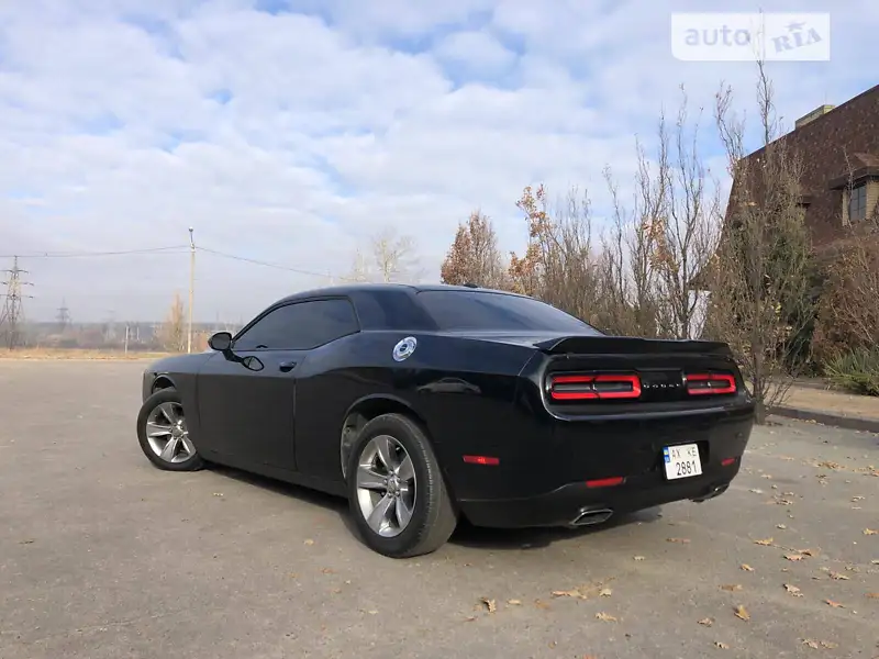 dodge_challenger__505501544f.webp