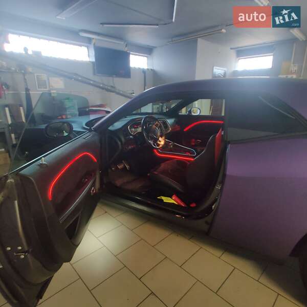 Купе Dodge Challenger 2018 в Киеве