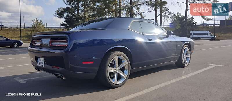 Купе Dodge Challenger 2014 в Киеве