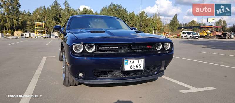 Купе Dodge Challenger 2014 в Киеве