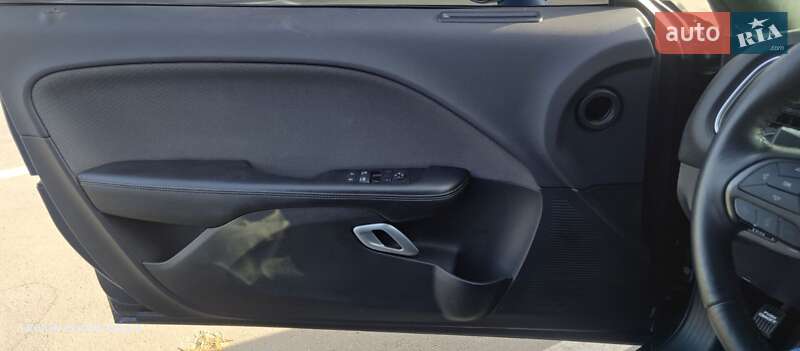 Купе Dodge Challenger 2014 в Киеве