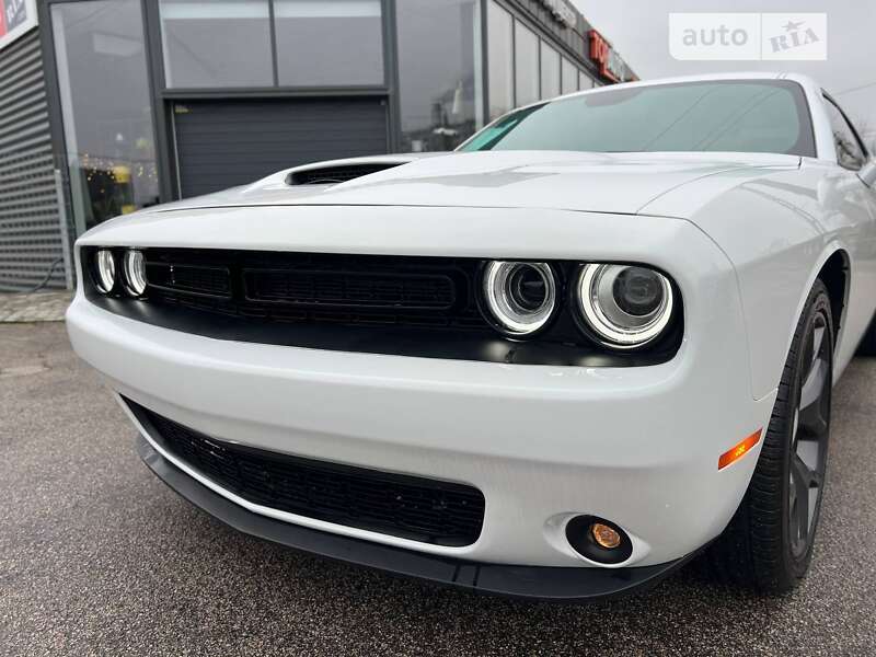 Купе Dodge Challenger 2018 в Запорожье