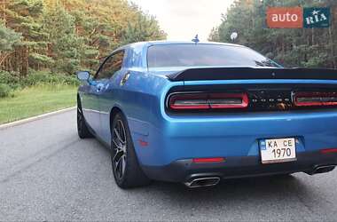 Купе Dodge Challenger 2016 в Киеве
