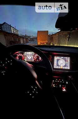 Купе Dodge Challenger 2017 в 