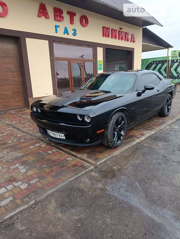 Купе Dodge Challenger 2017 в Харькове