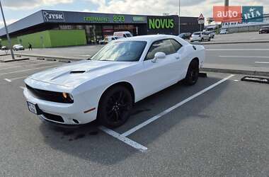 Купе Dodge Challenger 2017 в Києві