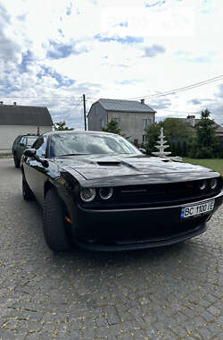 Купе Dodge Challenger 2015 в Буске