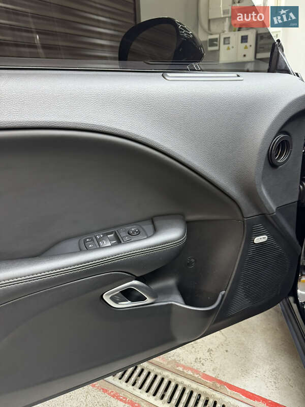 Купе Dodge Challenger 2020 в Киеве