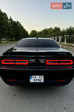 Купе Dodge Challenger 2020 в 