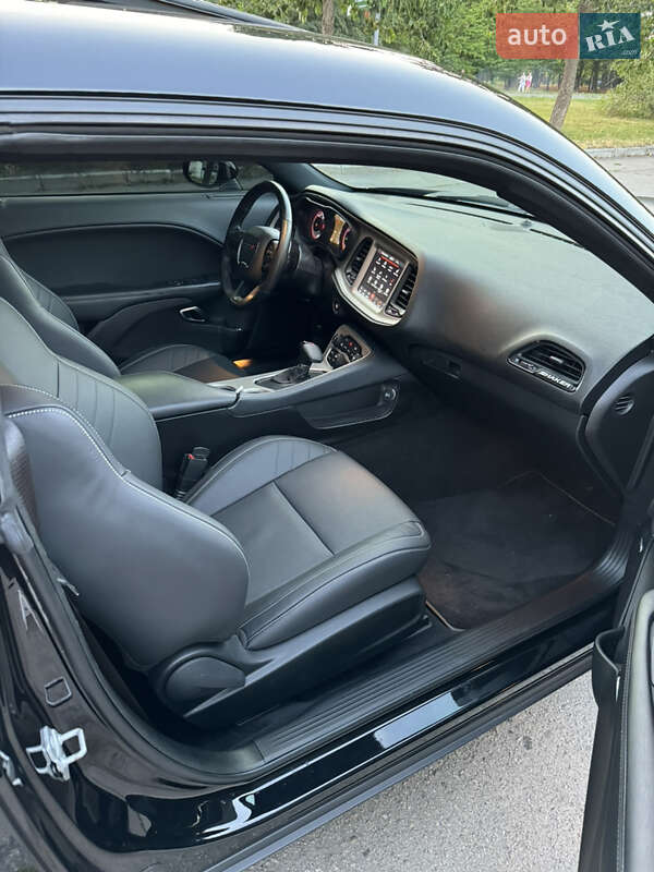 Купе Dodge Challenger 2020 в Киеве