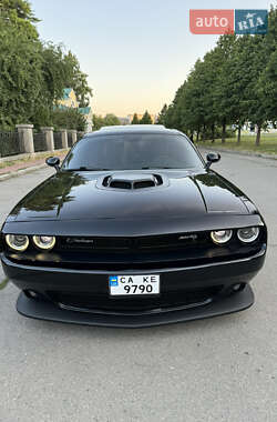 Купе Dodge Challenger 2020 в 