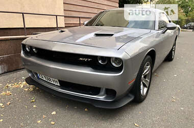 Купе Dodge Challenger 2016 в Києві