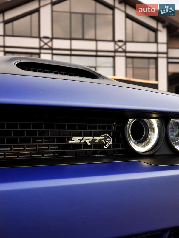 Купе Dodge Challenger 2019 в Киеве
