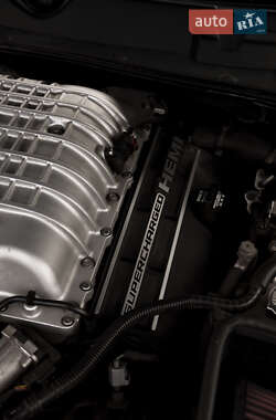 Купе Dodge Challenger 2019 в 