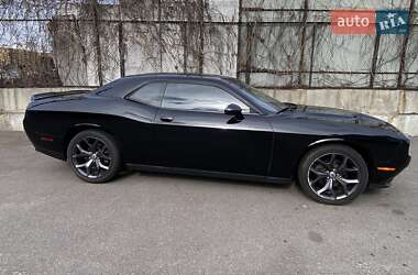 Купе Dodge Challenger 2017 в Києві