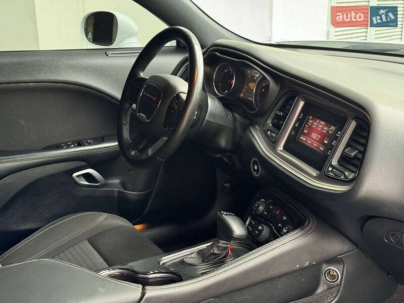 Купе Dodge Challenger 2017 в Шепетівці