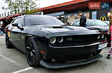 Купе Dodge Challenger 2015 в Киеве