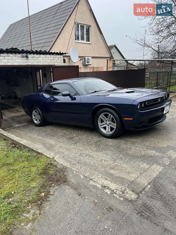 Купе Dodge Challenger 2015 в Дніпрі