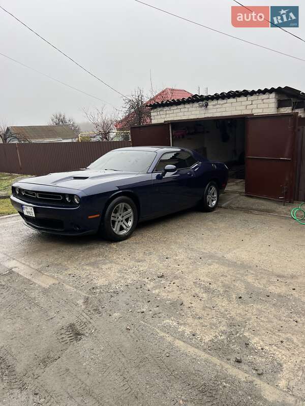 Купе Dodge Challenger 2015 в Дніпрі