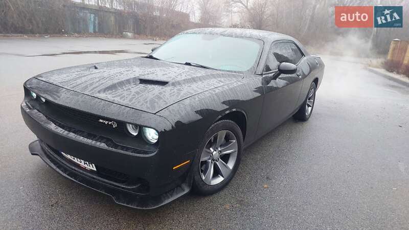 Купе Dodge Challenger 2016 в Дніпрі