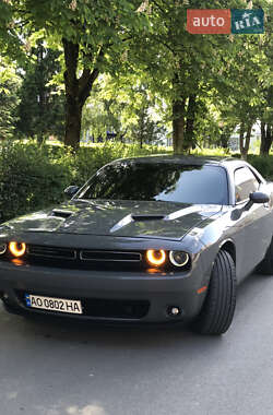 Купе Dodge Challenger 2017 в Мукачево