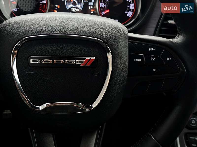 Купе Dodge Challenger 2017 в Киеве