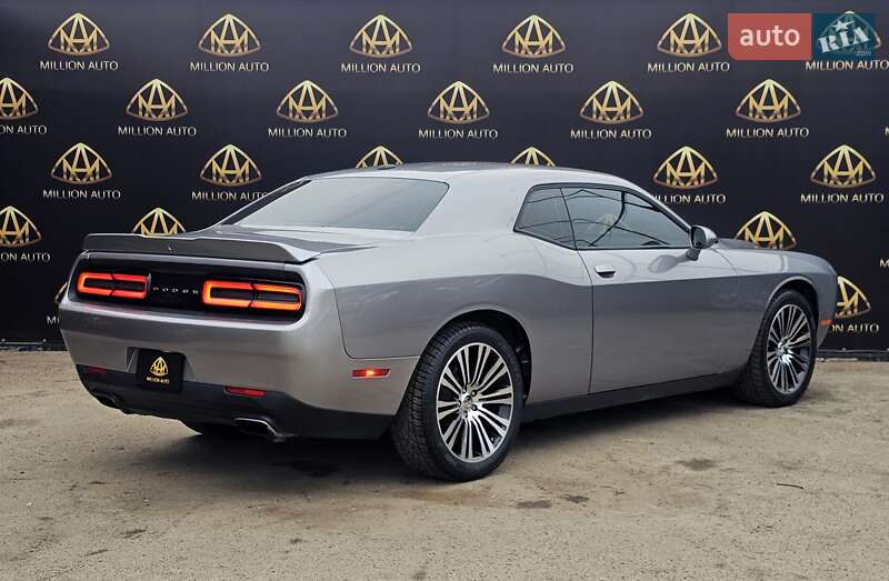 Купе Dodge Challenger 2017 в Киеве
