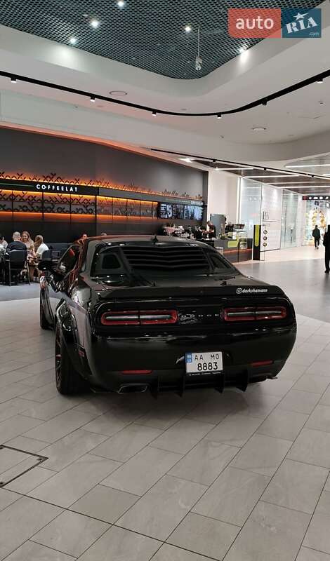 Купе Dodge Challenger 2018 в Киеве
