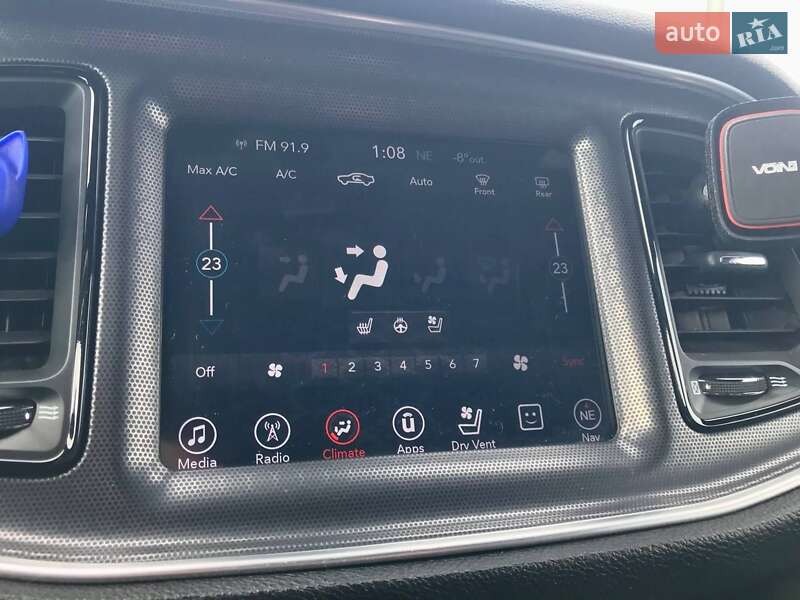 Купе Dodge Challenger 2017 в Львове
