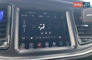 Купе Dodge Challenger 2017 в 