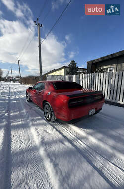 Купе Dodge Challenger 2021 в 