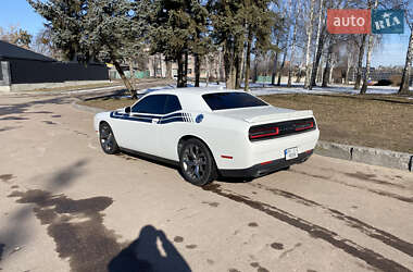 Купе Dodge Challenger 2015 в 