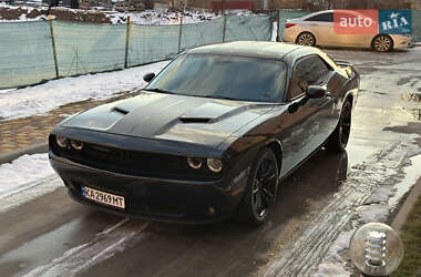 Купе Dodge Challenger 2016 в Киеве