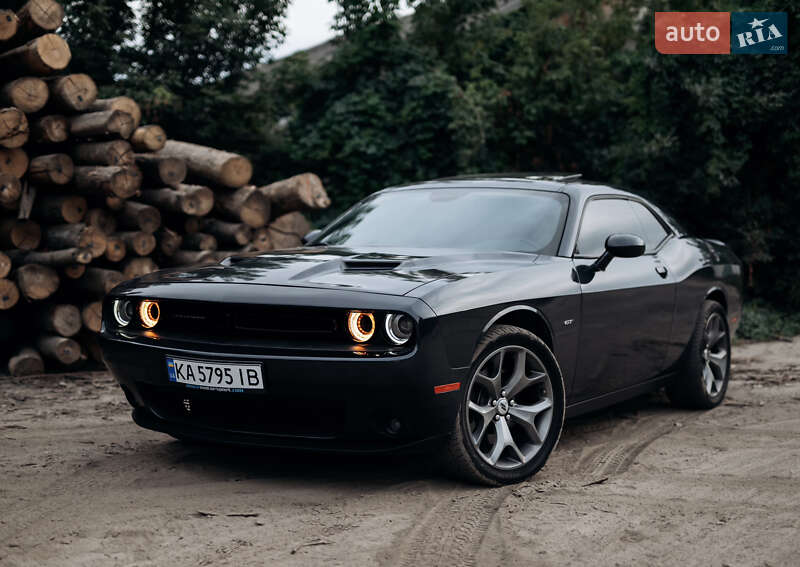 Купе Dodge Challenger 2018 в Киеве фото 2 Купе Dodge Challenger 2018 в Киеве