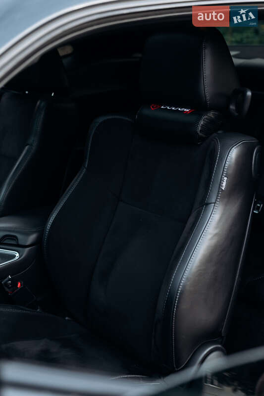 Купе Dodge Challenger 2018 в Киеве фото 9 Купе Dodge Challenger 2018 в Киеве