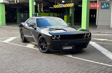 Купе Dodge Challenger 2016 в Киеве