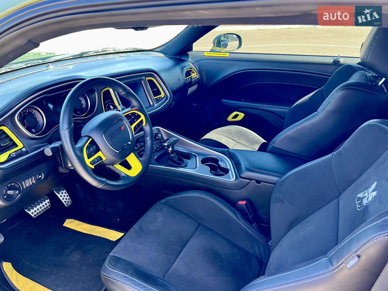 Купе Dodge Challenger 2022 в Киеве