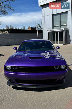 Купе Dodge Challenger 2022 в 