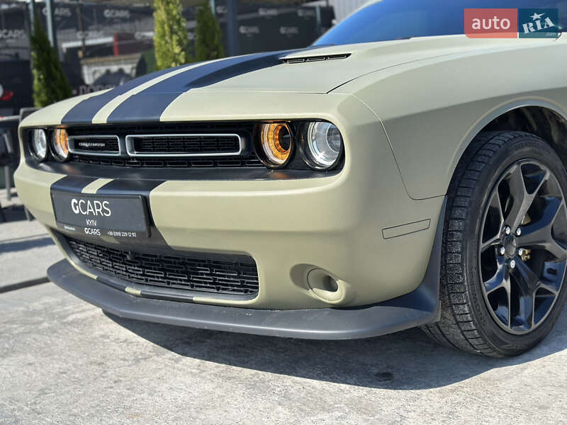 Купе Dodge Challenger 2014 в Києві