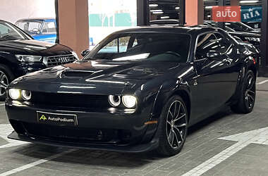 Купе Dodge Challenger 2016 в 