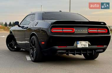 Купе Dodge Challenger 2017 в 