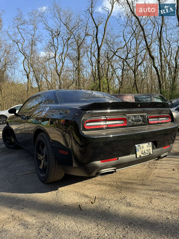 Купе Dodge Challenger 2018 в Кременчуге