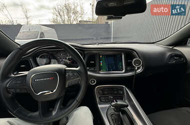 Купе Dodge Challenger 2018 в 