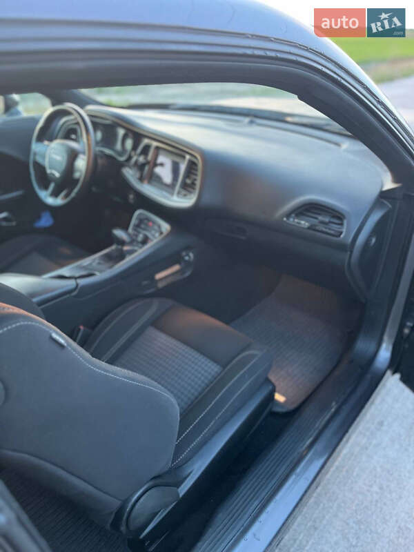 Купе Dodge Challenger 2020 в Фастове
