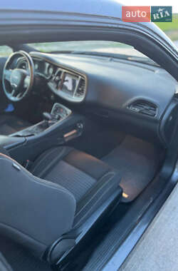 Купе Dodge Challenger 2020 в 